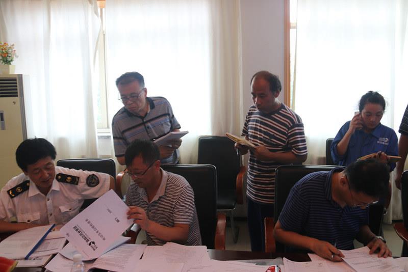 青島市質(zhì)監(jiān)局到集團進行督導