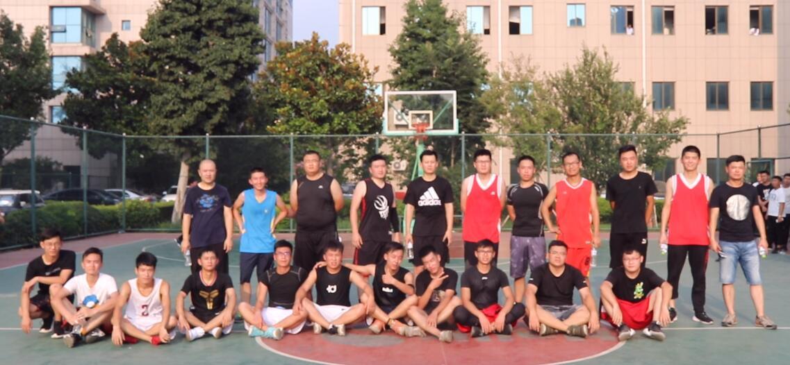 企業(yè)文化辦組織開展“強體魄 · 迎慶典”籃球賽 向集團(tuán)二十華誕獻(xiàn)禮